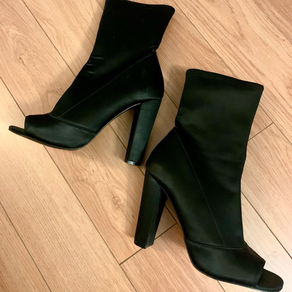 Steve Madden Fabric Open Toe Heel Boot, 9 - image 1